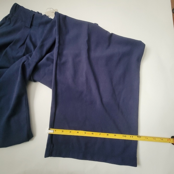 Halara NWT High Waist Pleated Textured Wide Leg-Pants Size Medium. - Picture 8 of 9